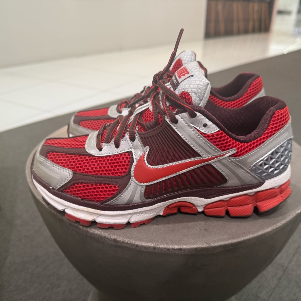 Nike Red and Silver Vomero